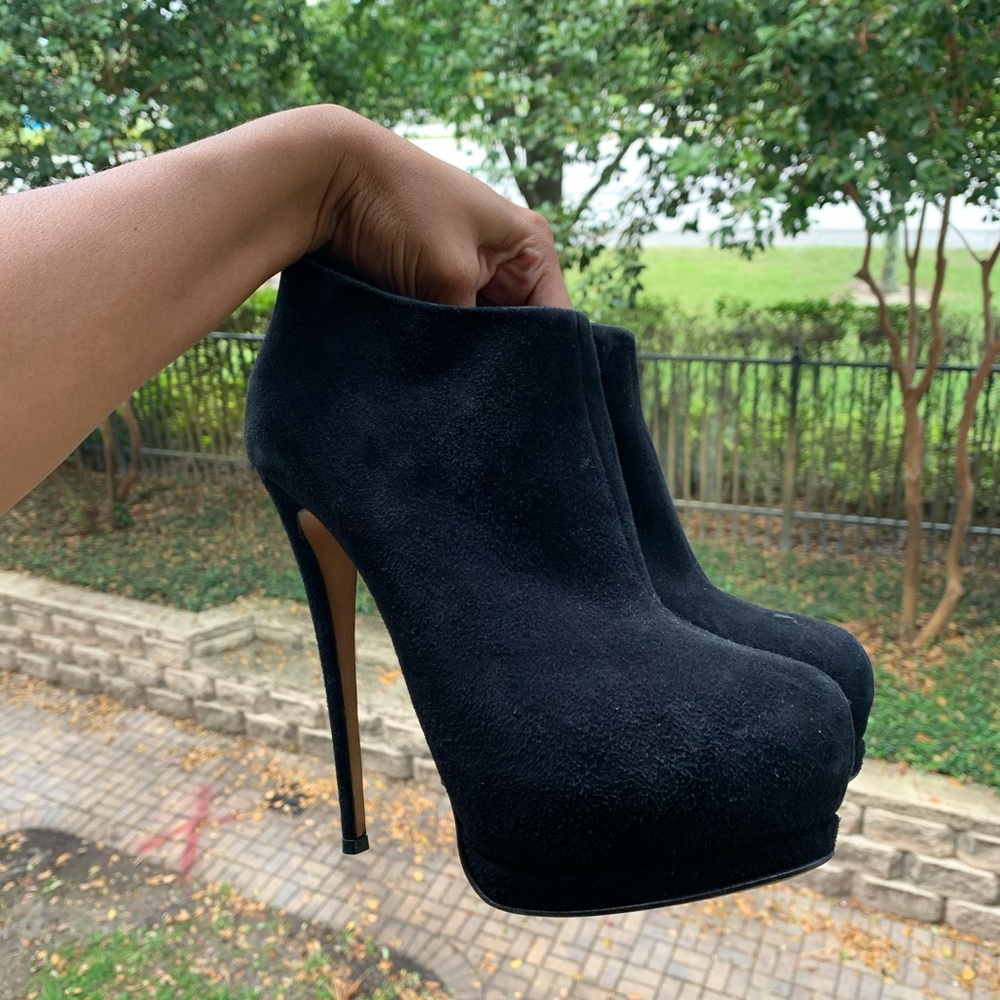 Giuseppe Zanotti Ankle bootie extendo heel